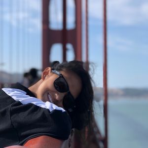 Meet your Posher, Linh